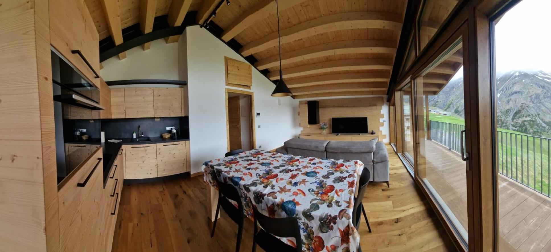 Casa Noemi Apartment ลีวินโญ ภายนอก รูปภาพ